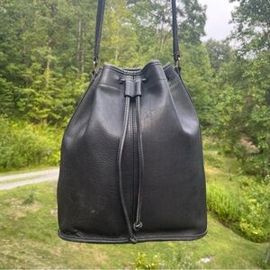 COACH Drawstring Sac Medium 4015 Black Leather Bucket Crossbody Bag Vintage 80s